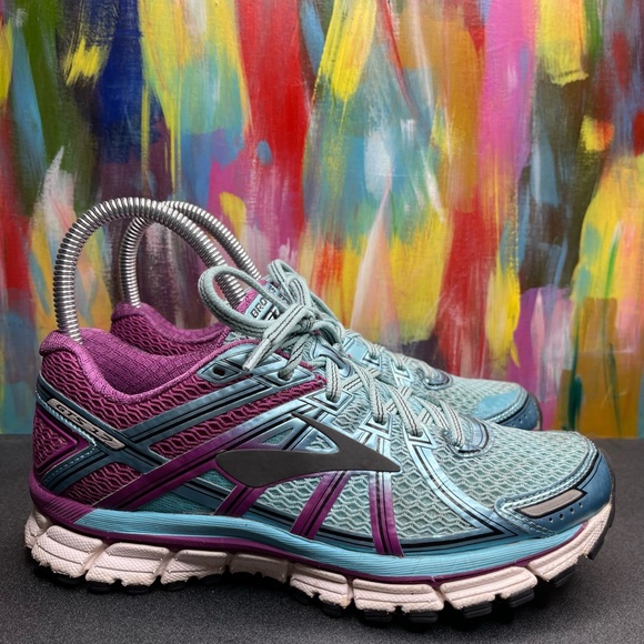 Brooks Adrenaline GTS 17 - Picture 3 of 7